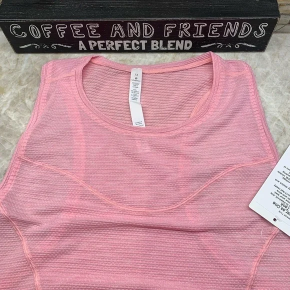 Lululemon Stronger as One Muscle Tank - Picture 11 of 14